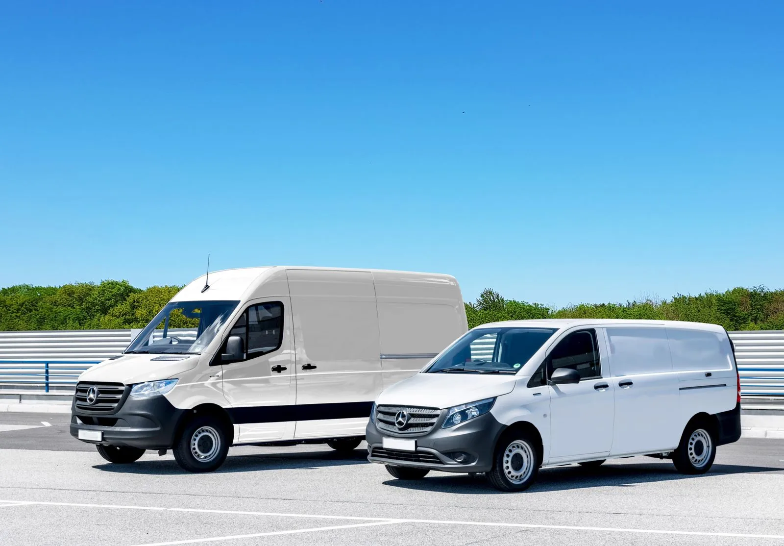 Long wheelbase commercial panel van